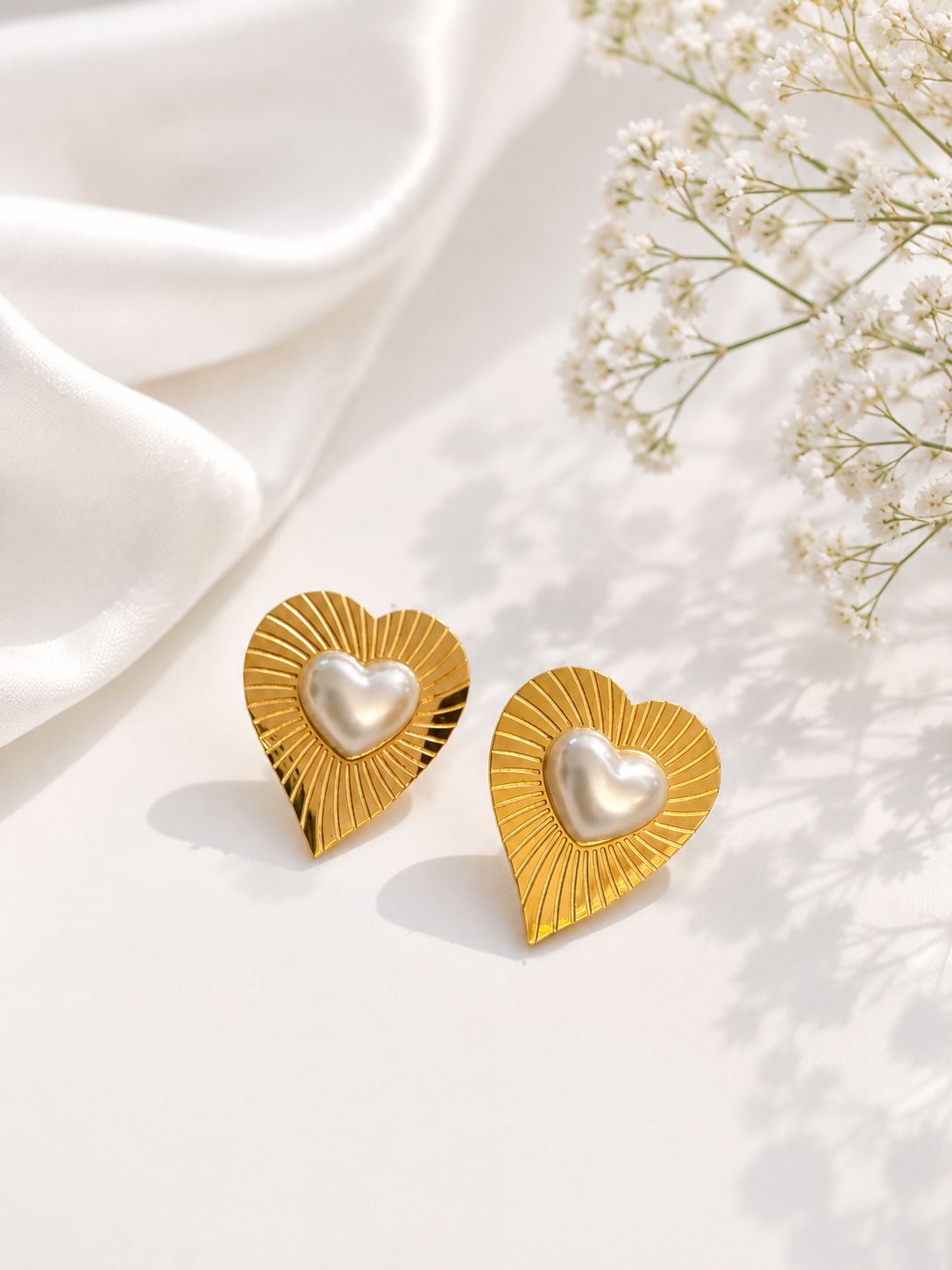 Aretes Perla Corazon Amlie - Acero Inoxidable